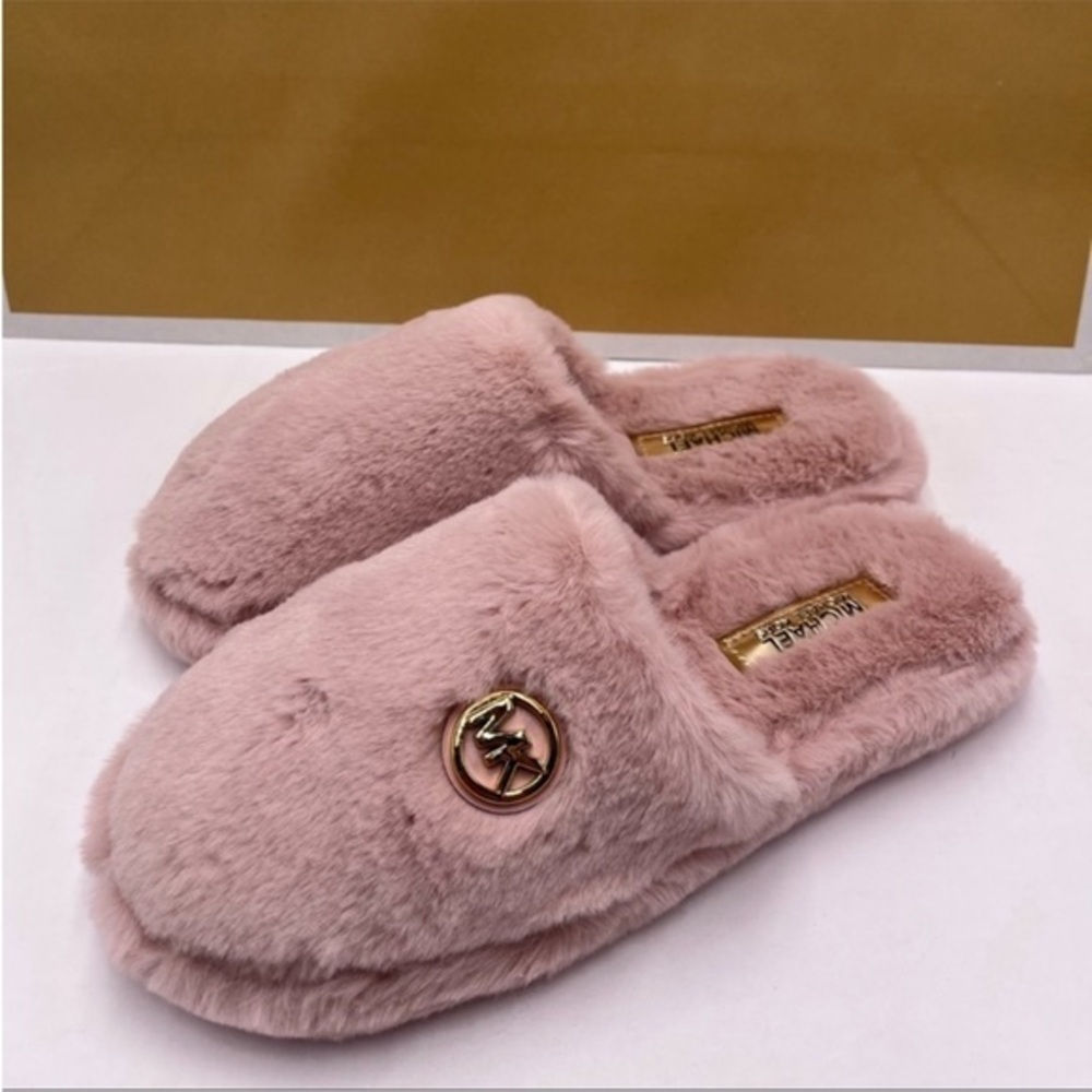 Michael Kors Blush Furry Women's Slippers